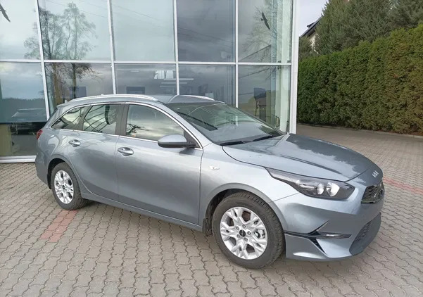 pomorskie Kia Ceed cena 96200 przebieg: 9, rok produkcji 2023 z Recz